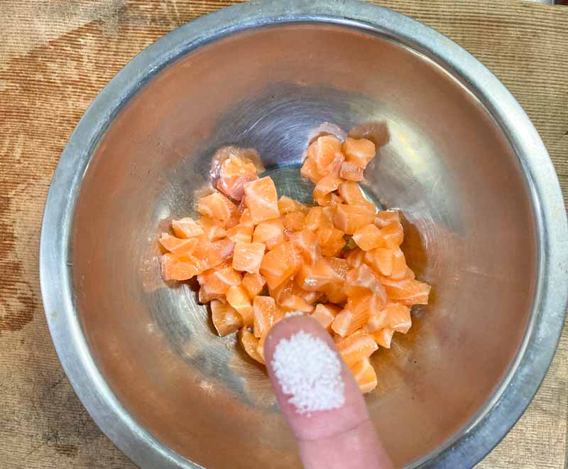 サーモンタルタル作り方