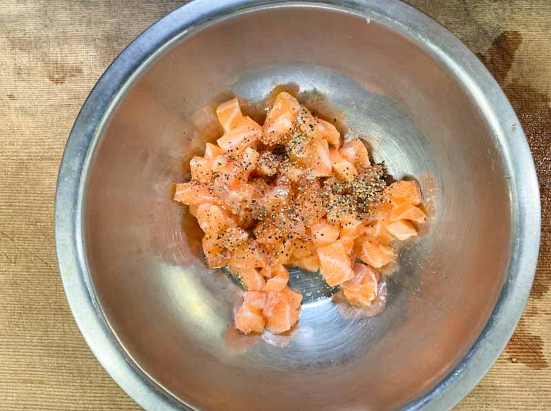 サーモンタルタル作り方